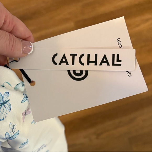 Chic Long Sleeve Floral Dress in Blue and White - Picture 7 of 14